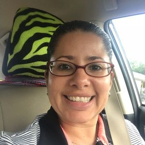 Meet your Posher, Vanessa